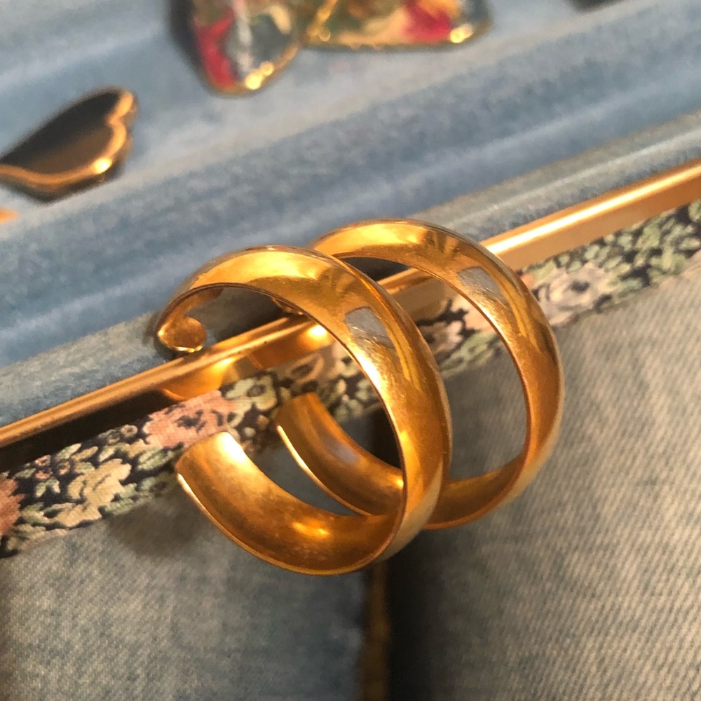 Vintage Wide Gold Hoops Earrings